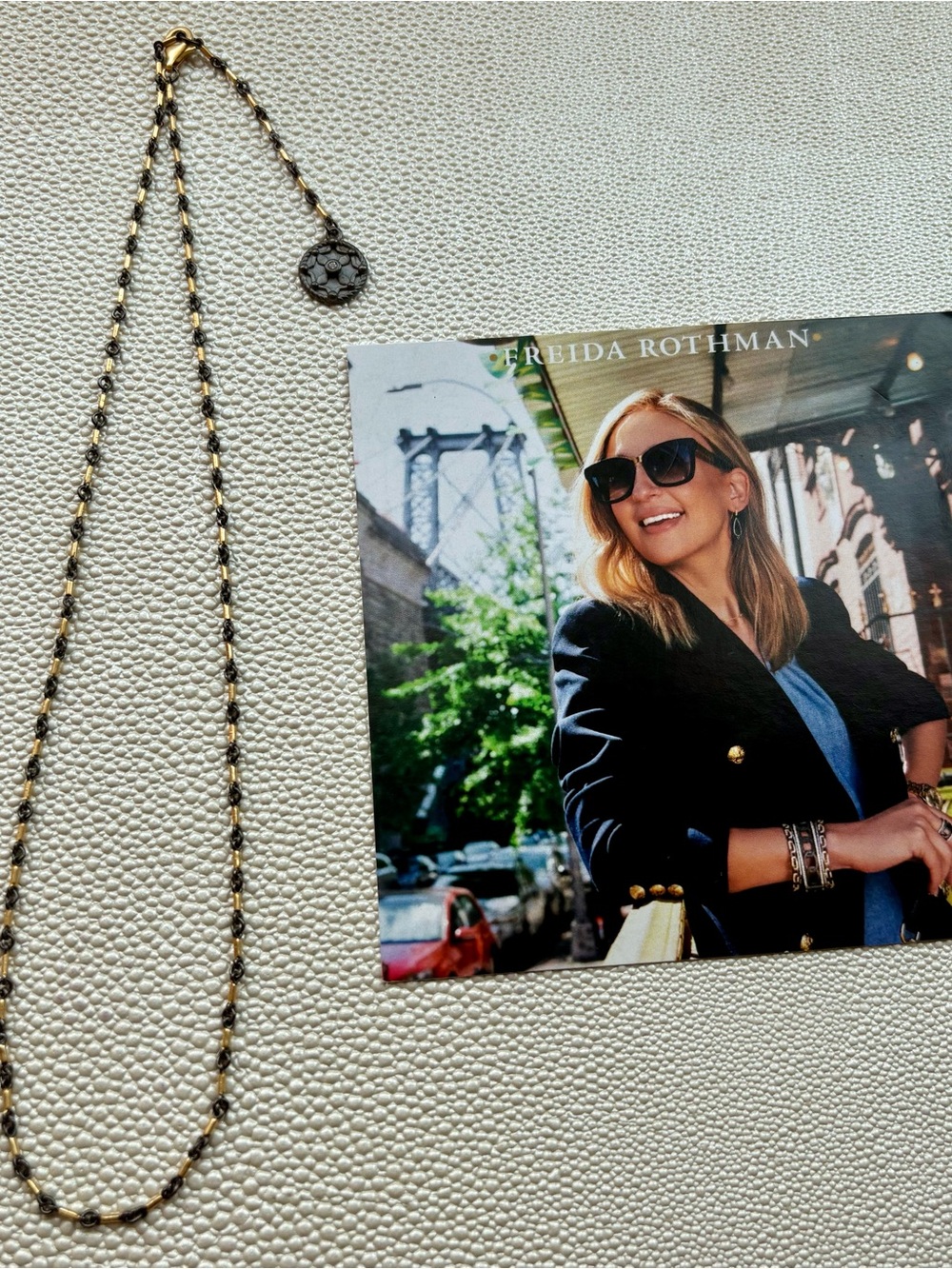 Freida Rothman Two-Tone Signature Bar Link Chain Necklace in Gold & Black - Picture 3 of 6
